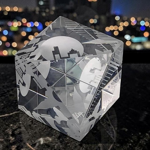 Steuben Glass Prism Paperweight New York City Skyline (City Block) Signed No. 8156, Etched Art Glass (Vintage 1990s) For Sale - Image 14 of 15