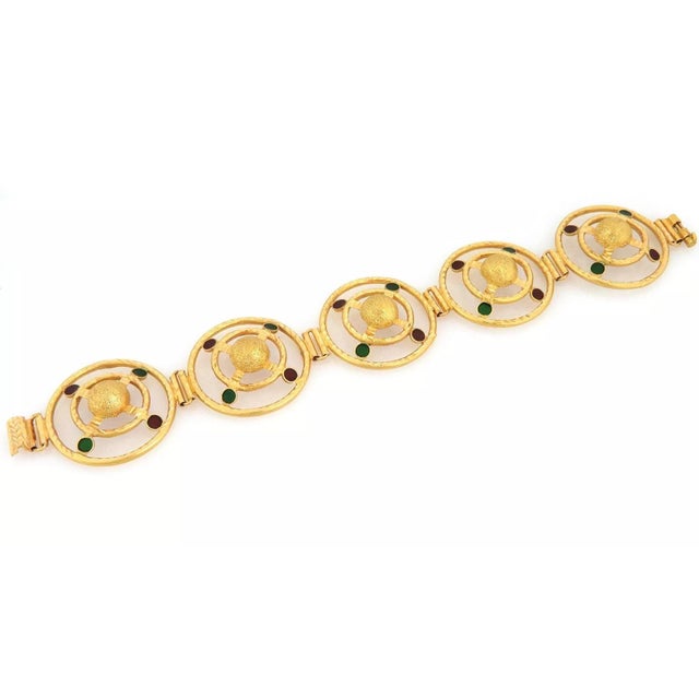 Estate 22k Yellow Gold Enamel Large Fancy Ring Link Bracelet For Sale - Image 4 of 7