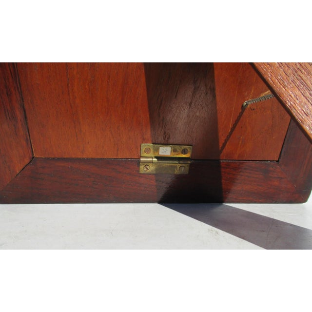 Vintage 1970s Mother of Pearl Photo Frame For Sale In New York - Image 6 of 7