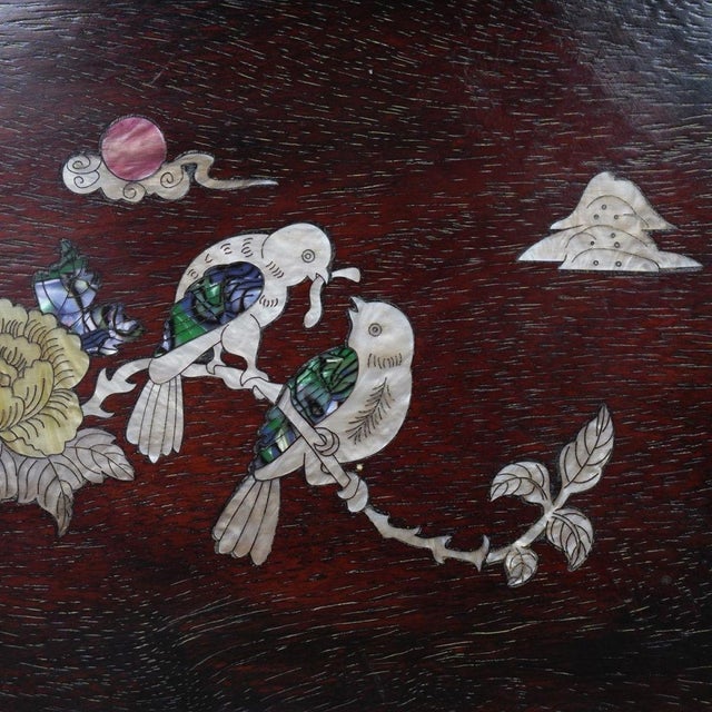 Late 20th Century Scalloped Wooden Tray With Mother-of-Pearl Bird and Peony Inlay For Sale - Image 9 of 10