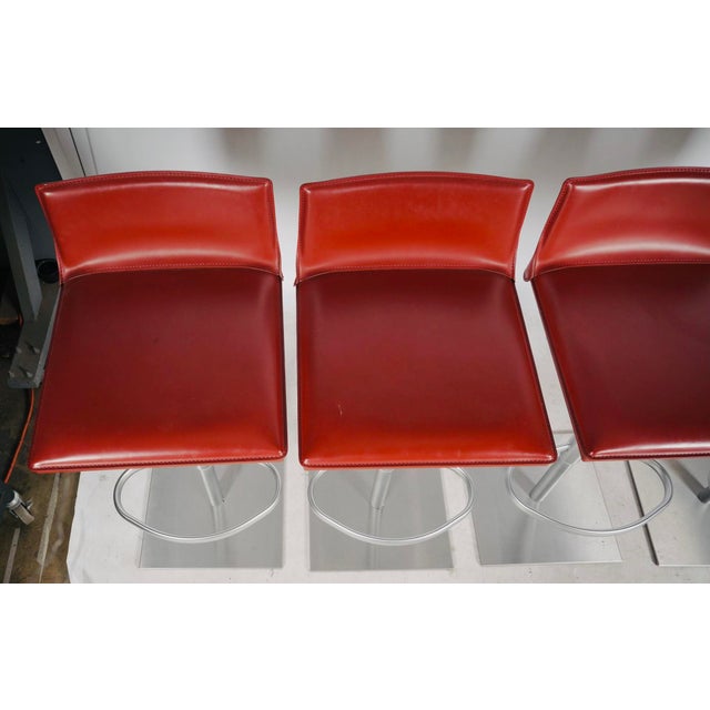 Red Set of Four Frag Bottega Italian Red Leather Adjustable Swivel Bar Stools For Sale - Image 8 of 12