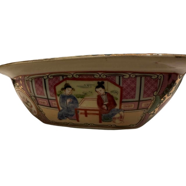 19th Century Chinese Famille Rose Medallion Porcelain Covered Dish For Sale - Image 4 of 11
