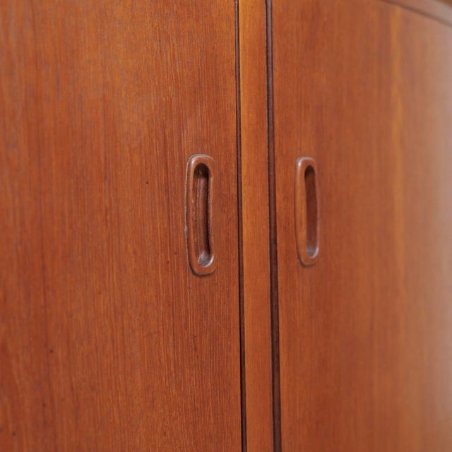 Mid-Century Modern Mid Century Danish Teak Curved Corner Bar Drinks Cabinet For Sale - Image 3 of 12