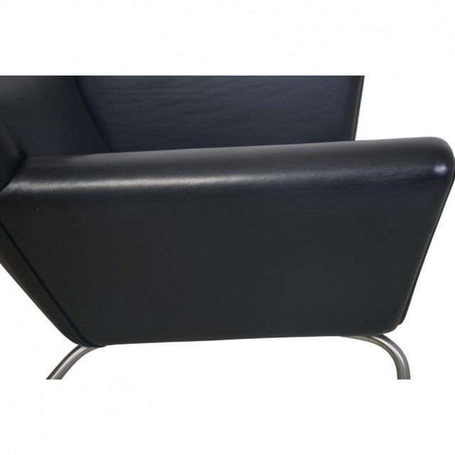 Vintage CH445 Wing Chair in Black Leather by Hans Wegner, 1990s For Sale - Image 6 of 11