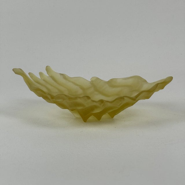 Postmodern Set of 3 Vintage Hudson Beach Glass Water Bowls in Green, Yellow, & Pink For Sale - Image 3 of 12