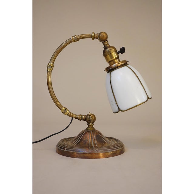 1910s Art Nouveau Edward Miller Industrial Machine Age Elaborate Brass Slag Glass Articulating Desk Table Piano Lamp For Sale - Image 4 of 12