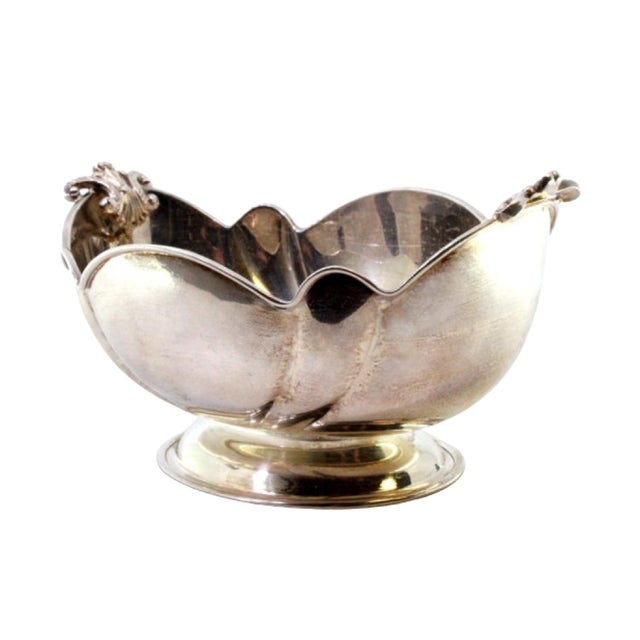 Metal Silver Candy Box with Elliptical-Shaped Trims For Sale - Image 7 of 7