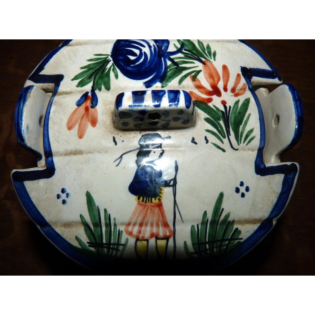 Shabby Chic 1930s Hb Quimper French Faience Covered Butter Dish With Breton Figure For Sale - Image 3 of 5