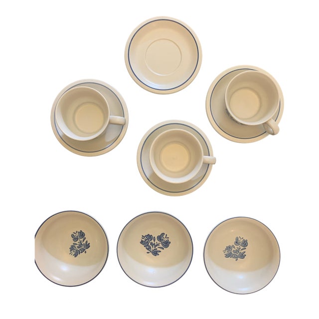 Vintage Pfaltzgraff Yorktowne Classic Blue Floral on Tan Stoneware Usa Made Saucer and Mug /Cup / Soup /Bowl Set- 10 Pieces For Sale