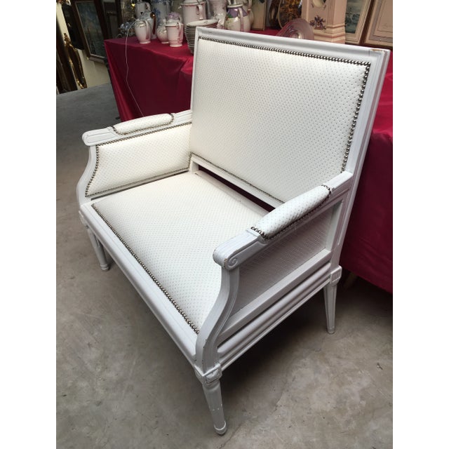 Small White 2-Seat Sofa, 1930s For Sale - Image 4 of 18