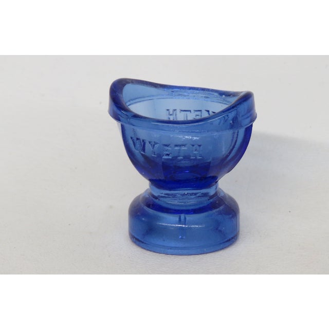Mid-Century Modern 1950s Wyeth Pharmaceutical Blue Glass Eye Wash Cup by Maryland Glass Corp 4528b For Sale - Image 3 of 12