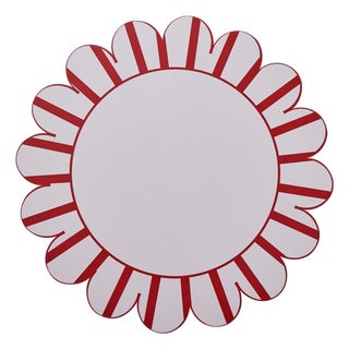 Jardin Red Hardwood Scalloped Stripe Wipeable Placemats, Set of 4 For Sale