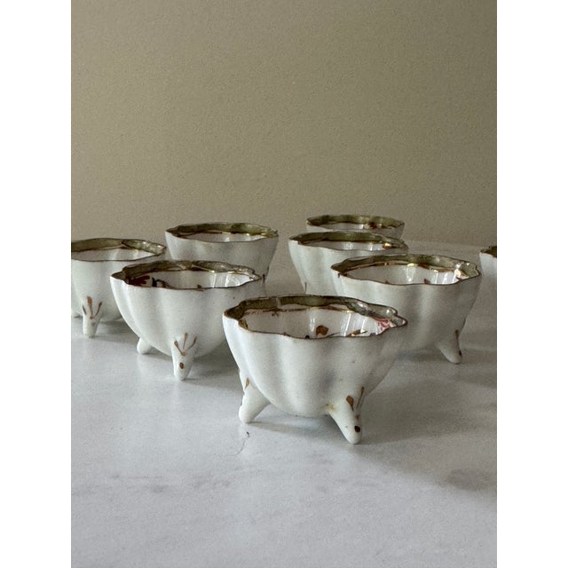 Japanese Set of 8 Antique Hand-Painted Nippon Open Salt Cellars — Japanese Export, 1891–1921 For Sale - Image 3 of 9
