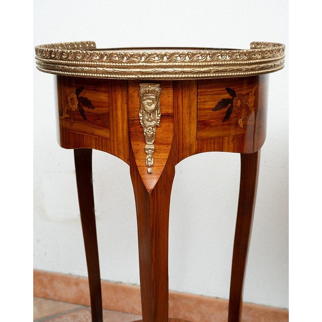 Antique Napoleon III Coffee Tables in Fine Exotic Woods, France, Early 20th Century, Set of 2 For Sale - Image 6 of 7