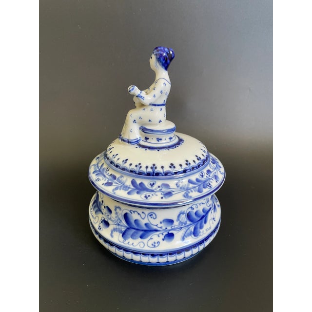 Vintage Gzhel Porcelain Lidded Trinket Box With Woman Play Guitar Finial For Sale - Image 4 of 13