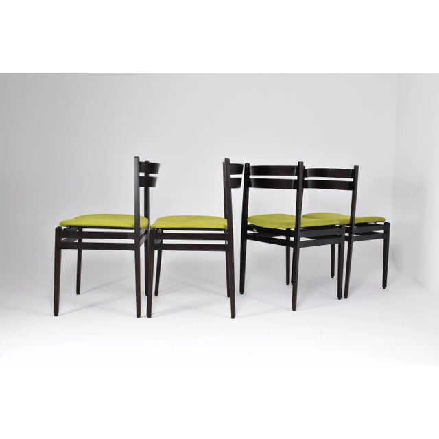 Mid-Century Modern Set of 8 “107” Italian Dining Chairs by Gianfranco Frattini for Cassina, 1960s For Sale - Image 3 of 12