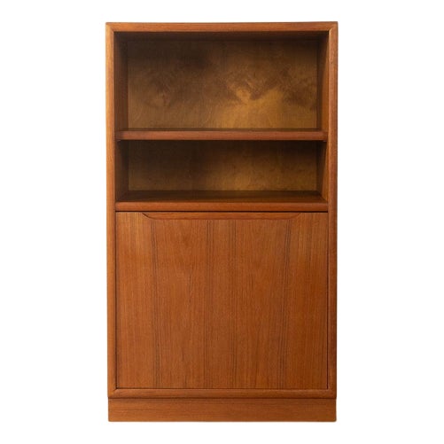 Vintage Chest of Drawers in Solid Wood, 1960s For Sale