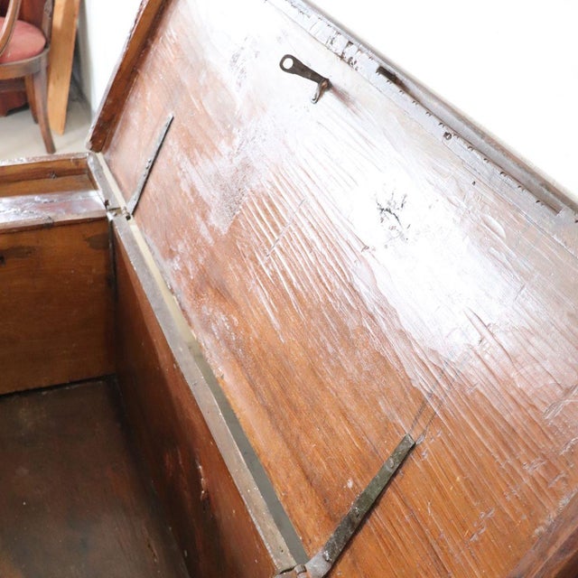 17th Century Chest in Walnut For Sale - Image 16 of 18