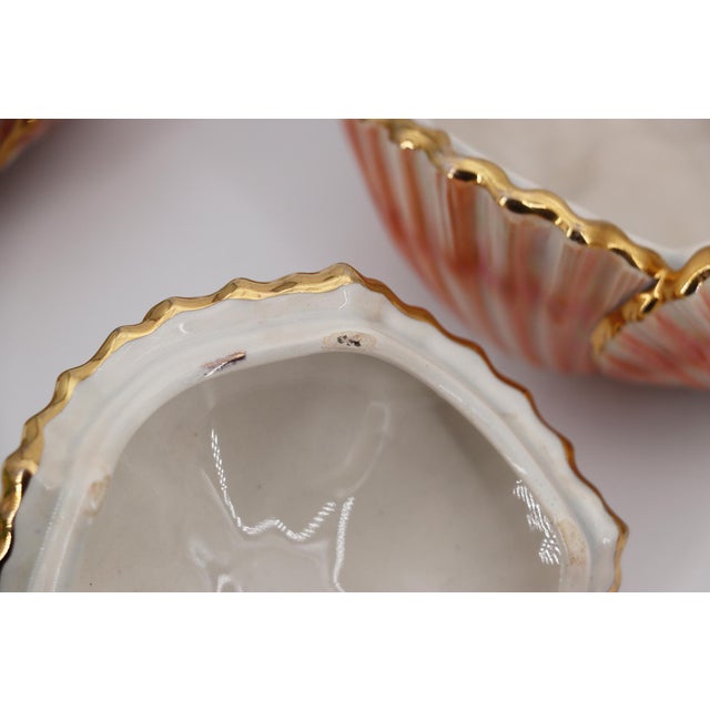 Mid-Century Modern Portuguese Majolica Set of Six Seashell Bowls and a Seashell Box , Studio Pottery For Sale - Image 11 of 17