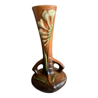 1940s Roseville Freesia Bud Vase 195-7 For Sale