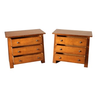 Stickley 'Highlands' Pair of Three Drawer Oak Nightstands For Sale
