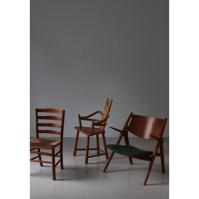 Ch28 Lounge Chair in Patinated Oak attributed to Hans J. Wegner for Carl Hansen & Søn, 1950s For Sale - Image 14 of 16