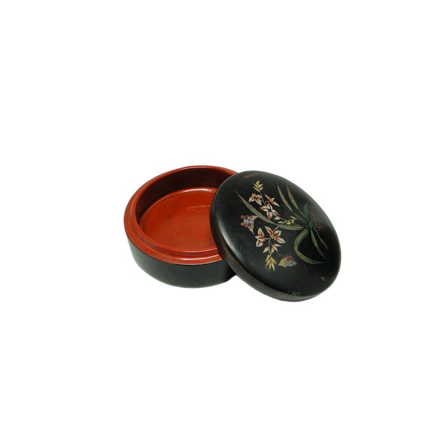Wood Japanese Lacquerware Box, 1920s For Sale - Image 7 of 7