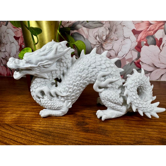 Chinoiserie Vintage White Ceramic Dragon Sculpture Chinoiserie Hollywood Regency Figurine For Sale - Image 3 of 3