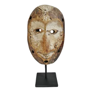 Small Vintage Lega Passport Mask