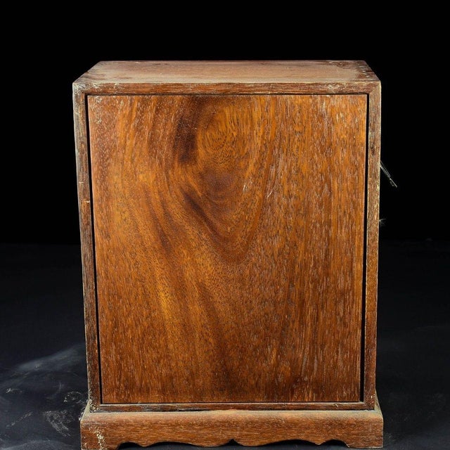 Wood Vintage Rosewood Jewelry / Vanity Chest With Mother-of-Pearl Bird-and-Flower Inlay For Sale - Image 7 of 8