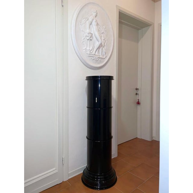 Rl 10 Cylindrical Pedestal in Polished Aluminum by Caspal For Sale - Image 6 of 9