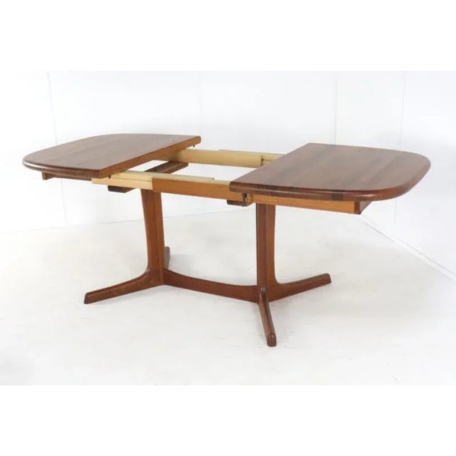 1960s Oval Extendable Sorvad Dining Table from Dyrlund For Sale - Image 5 of 15