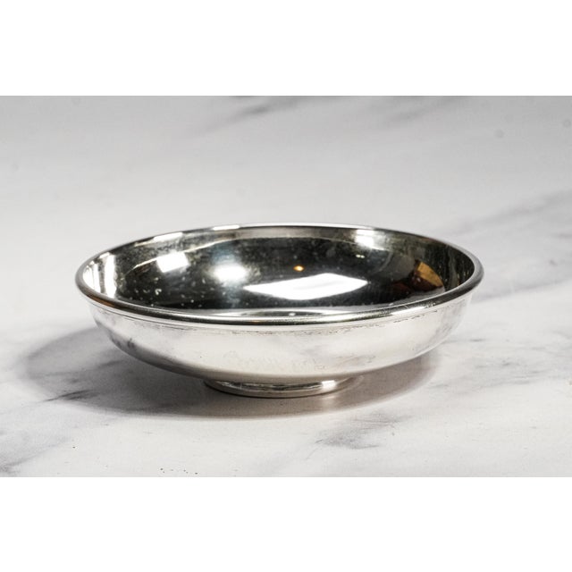 Vintage Cartier Sterling Silver Catchall Dish With 1885-O Morgan Dollar Coin Luxury Dresser Tray Home Decor For Sale In New York - Image 6 of 10