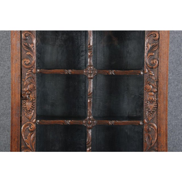 19 Century Baroque Showcase in Oak, 1800s For Sale - Image 6 of 18