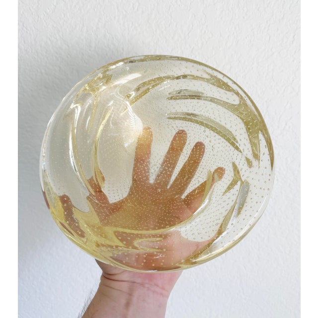 1960s Large 1960s Murano Archimede Seguso Gold Fleck Bullicante Bowl, Attributed For Sale - Image 5 of 14
