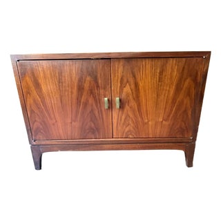 Mid Century Modern Walnut Nightstand Bed Side Cabinet For Sale