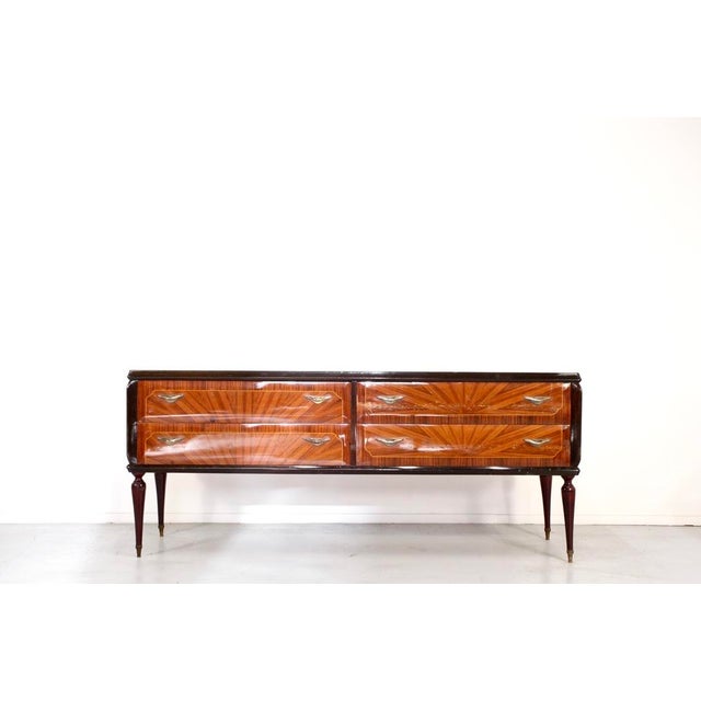 Italian Walnut and Brass Sideboard, 1950s, in Very Good conditions. Designed 1950 to 1959