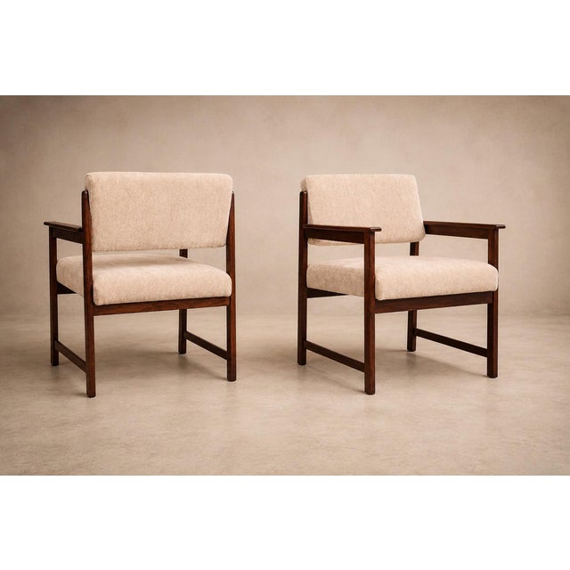 Mid-Century Modern Pair of Brazilian Mid-Century Modern Rosewood Armchairs by Jorge Jabour Mauad for Cantù Móveis, Cream Mohair, Brazil, 1960s For Sale - Image 3 of 18