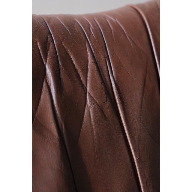 Vintage Three-Seater Sofa in Elm and Leather from Maison Regain, 1970s For Sale - Image 11 of 14