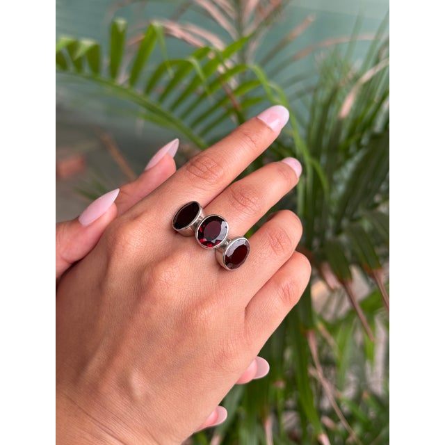Red Antique Style Deep Red Garnet Triple Stone Bezel Set Silver Ring - Size 7 For Sale - Image 8 of 13