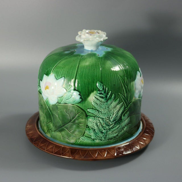 Victorian Holdcroft Majolica Pond Lily Cheese Dome and Stand For Sale - Image 3 of 15