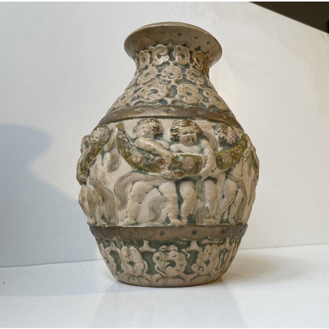 Antique Historicism Italian Pottery Vase with Puttis, 1920s For Sale - Image 4 of 9