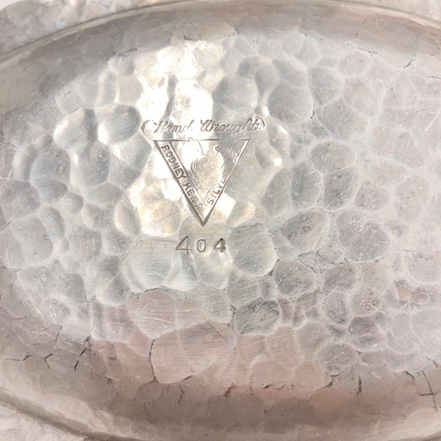 1960s Hammered Aluminum Tulip Tray For Sale In New York - Image 6 of 8