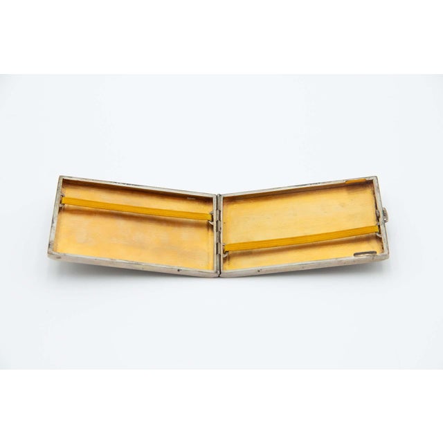 Silver Cigarette Case with Asymmetrical Patterns, in Good conditions. Designed 1920 to 1949