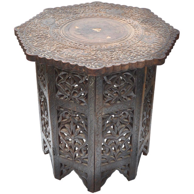 English Early 20th Century Handmade Elephant-Patterned Anglo-Indian Side Table For Sale - Image 3 of 7