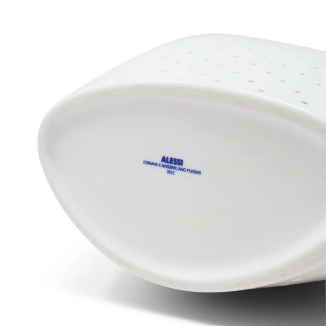 Aldo Porcelain Vase by Studio Fuksas for Alessi (2012) For Sale - Image 9 of 9