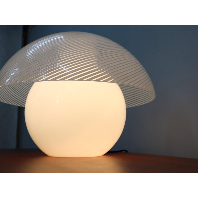 Murano Glass Incamiciato Mushroom Table Lamp from Veart, 1970s For Sale - Image 9 of 11