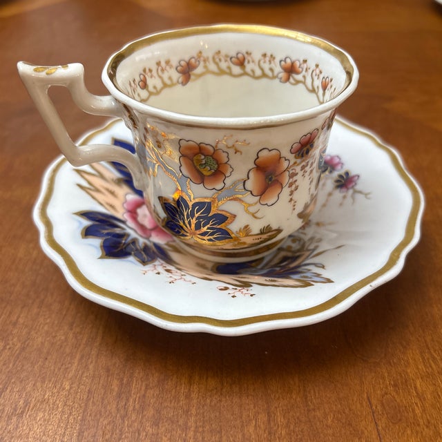 This porcelain tea cup and saucer was produced in England between 1800 and 1815. It has no mark from the manufacturer but...