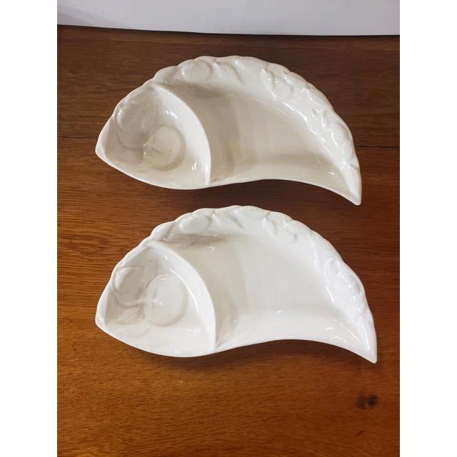 Mid-Century Modern Pair of Vintage Belmar of California #406 Angel Wing Ceramic Divided Dishes For Sale - Image 3 of 4