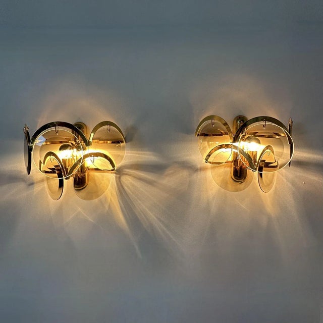 Dimensions: 34cm Width, 15,5cm Depth, 24cm Heigth Condition: Good (metal has some corrosion) Material: Metal , glass Up to...